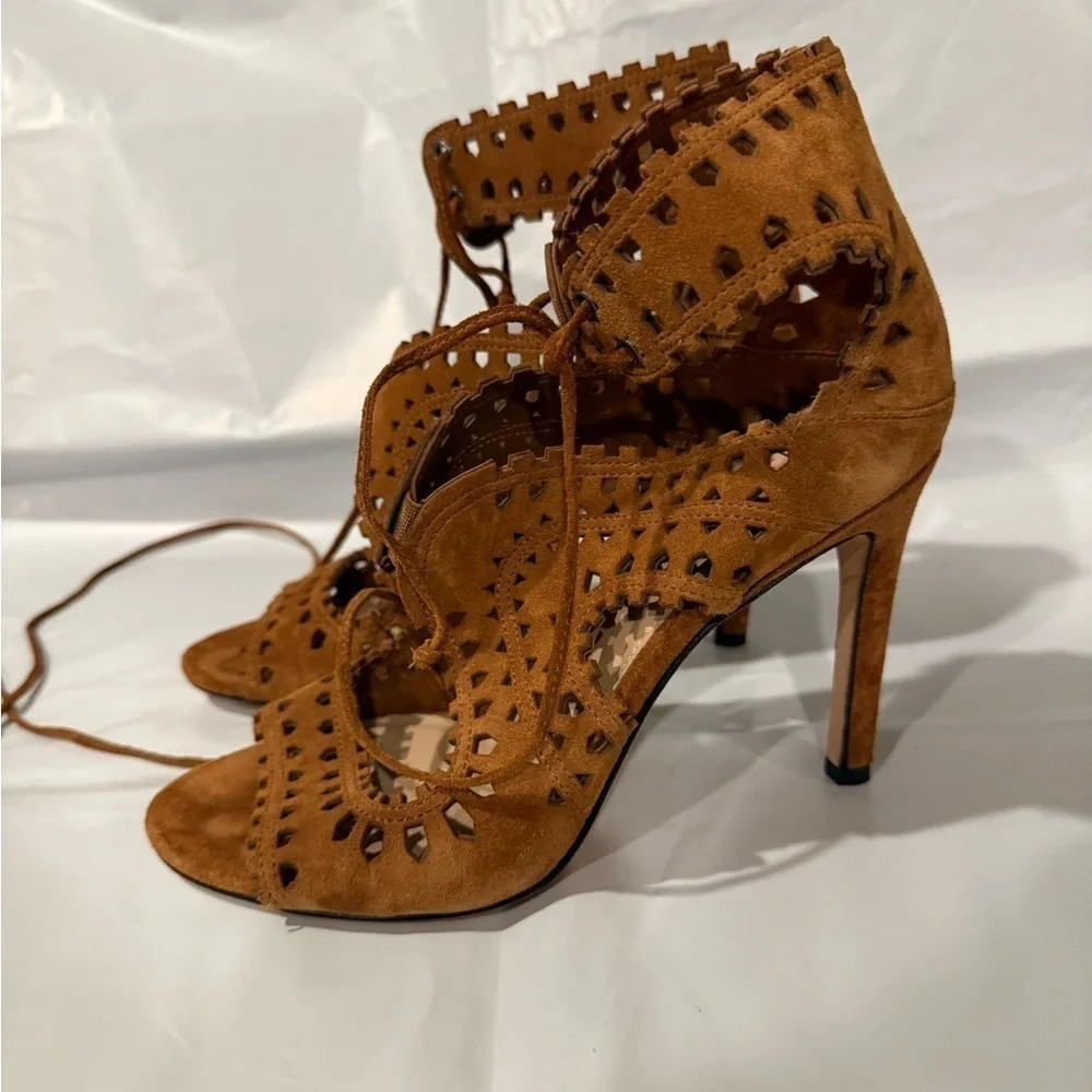 Via Spiga Elysia Perforated Heel Size 6